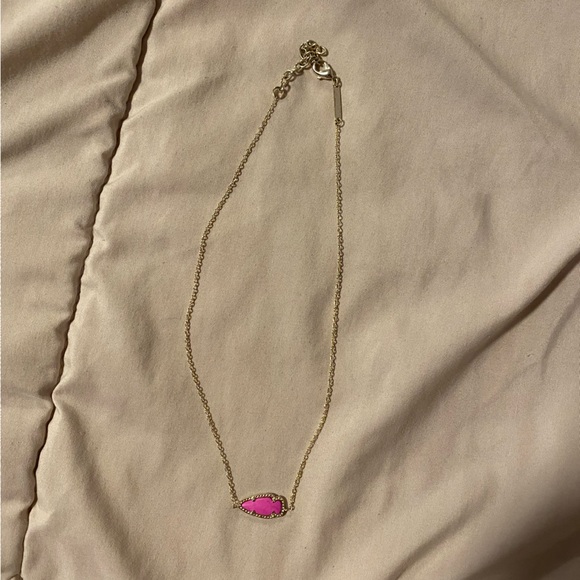 Kendra Scott Pink Arrowhead Necklace - Picture 3 of 5
